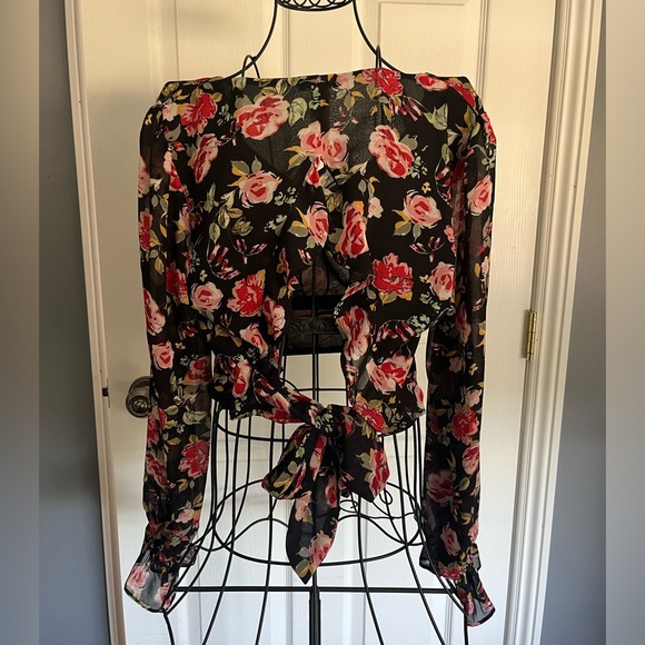 Dynamite floral top, open back, size L - Picture 2 of 4